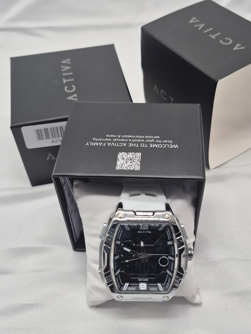Invicta Men’s Black Dial White Strap Hybrid Watch